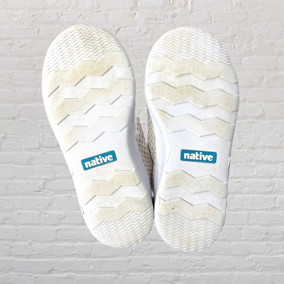 Native Lightweight Elastic-Lace Slip-Ons - Picture 2 of 3